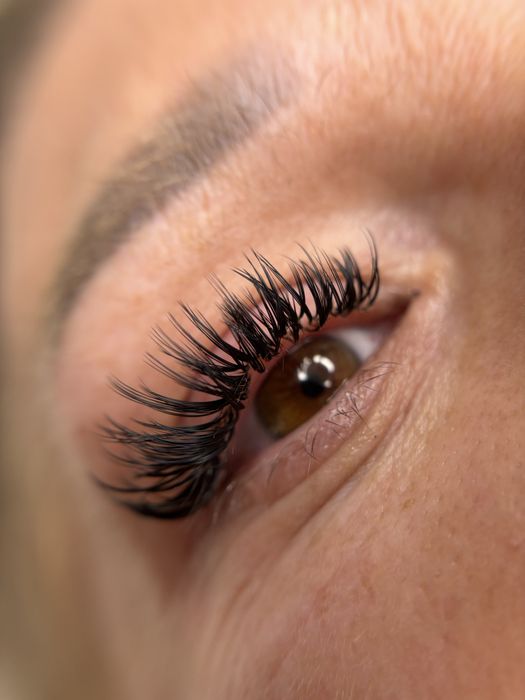 Przedłużanie rzęs