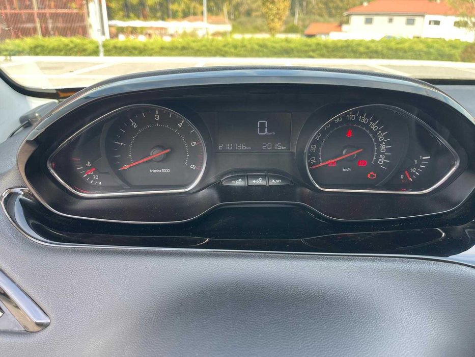 Peugeot 208 1.4 hdi