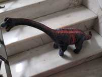 Dinossauro grande  com som
