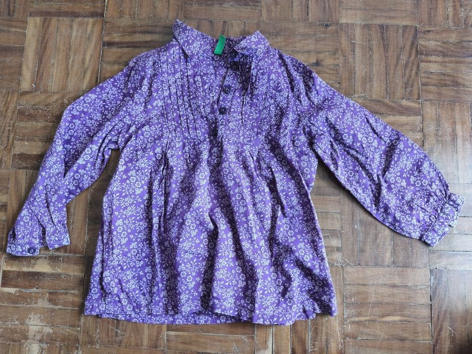 Dois vestidos; T- Shirt; camisa - Levis, Chicco, Benetton - menina 3 a