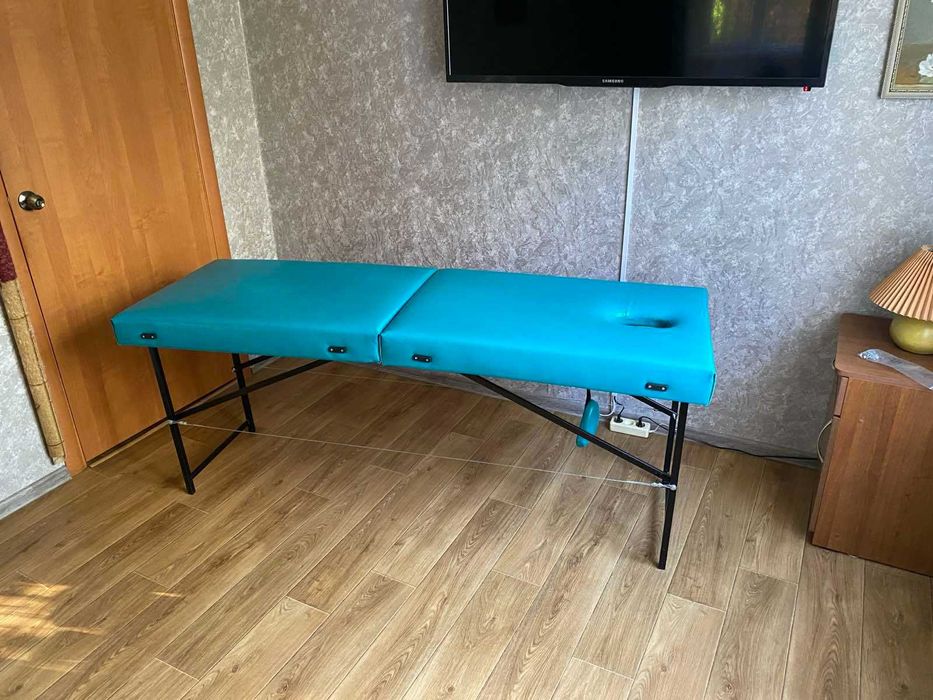 Продам стіл масажний