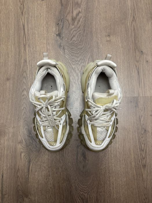 Balenciaga track 1 clear sole