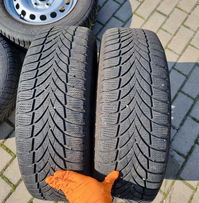 Koła felgi opony zimowe 195/65/15 R15 5x112  VW Audi K34