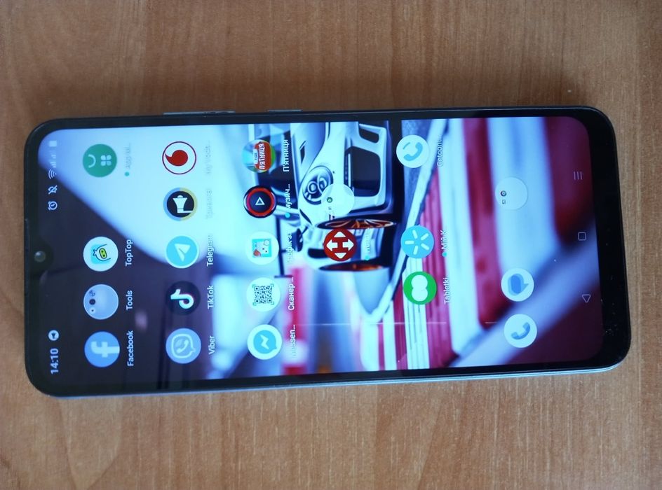 Продам смартфон Realme C11