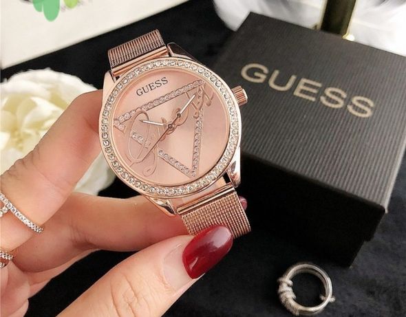 Nowy zegarek Guess różowe złoto cyrkonie