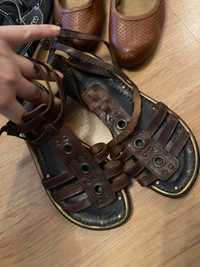 Z paskami sandałki rzymianki sandały 35 skóra