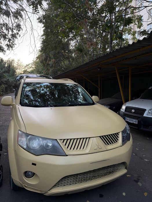 Авто для зсу mitsubishi outlender xl