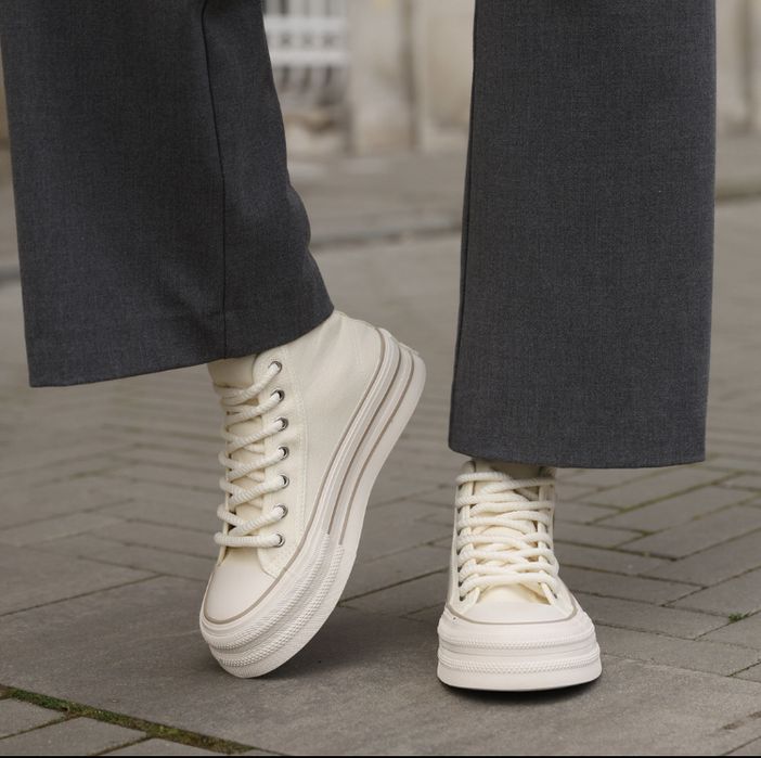 Кеди жіночі (молочні)