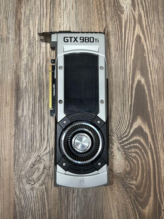 NVIDIA GeForce GTX 980 Ti Founders edition (6 GB)