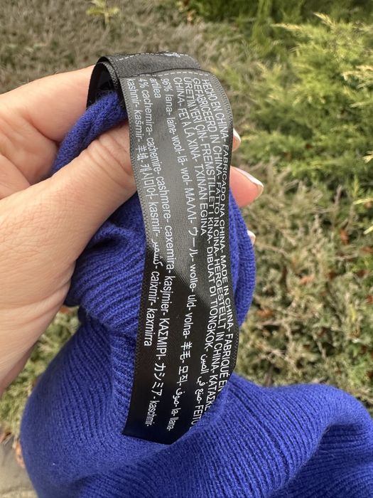 Светр з кашеміру Massimo Dutti