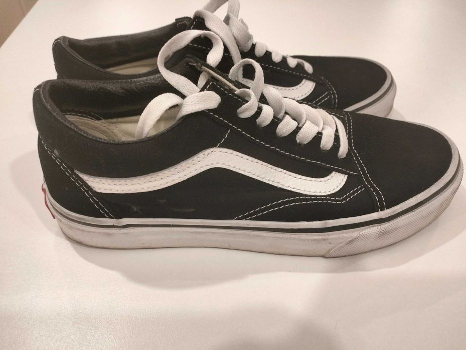 Sapatilhas originais Vans modelo Old-Skool baixas