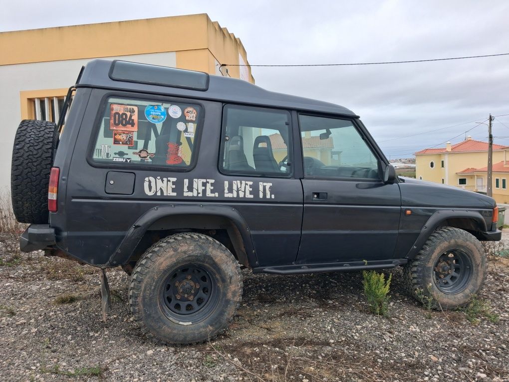 Land rover discovery 300