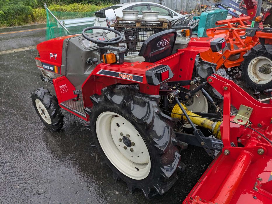 Traktor Yanmar F-7D – 17 KM