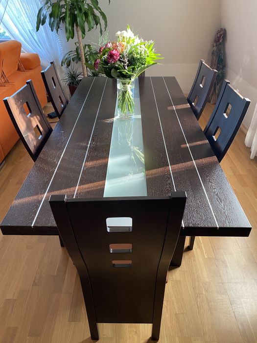 Stół do jadalni lub salonu