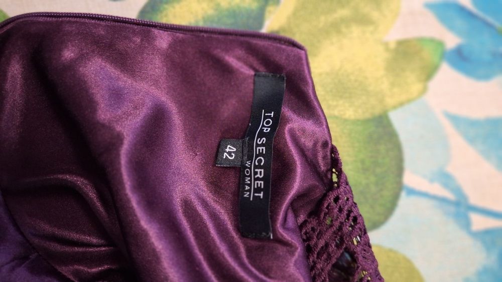 Sukienka satynowa na święta midi 42 Top Secret śliwkowa