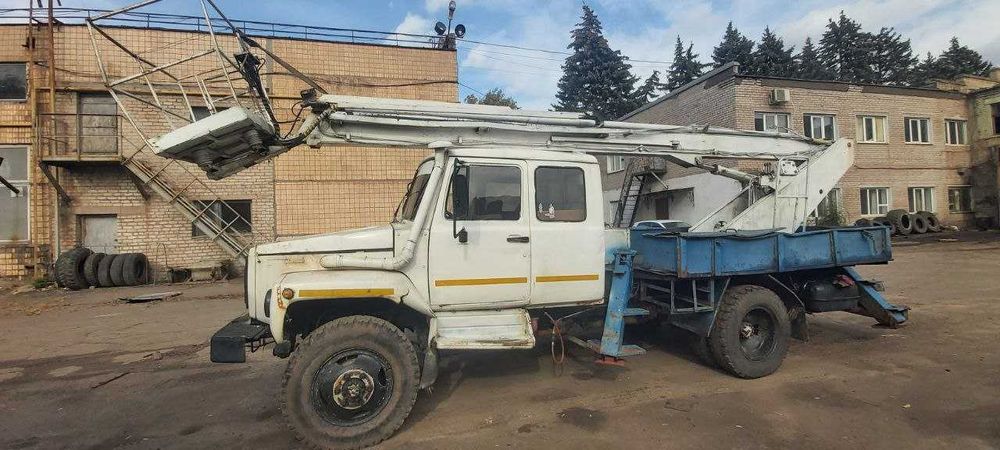 Продам автовишку АП-17 на базі ГАЗ 3308