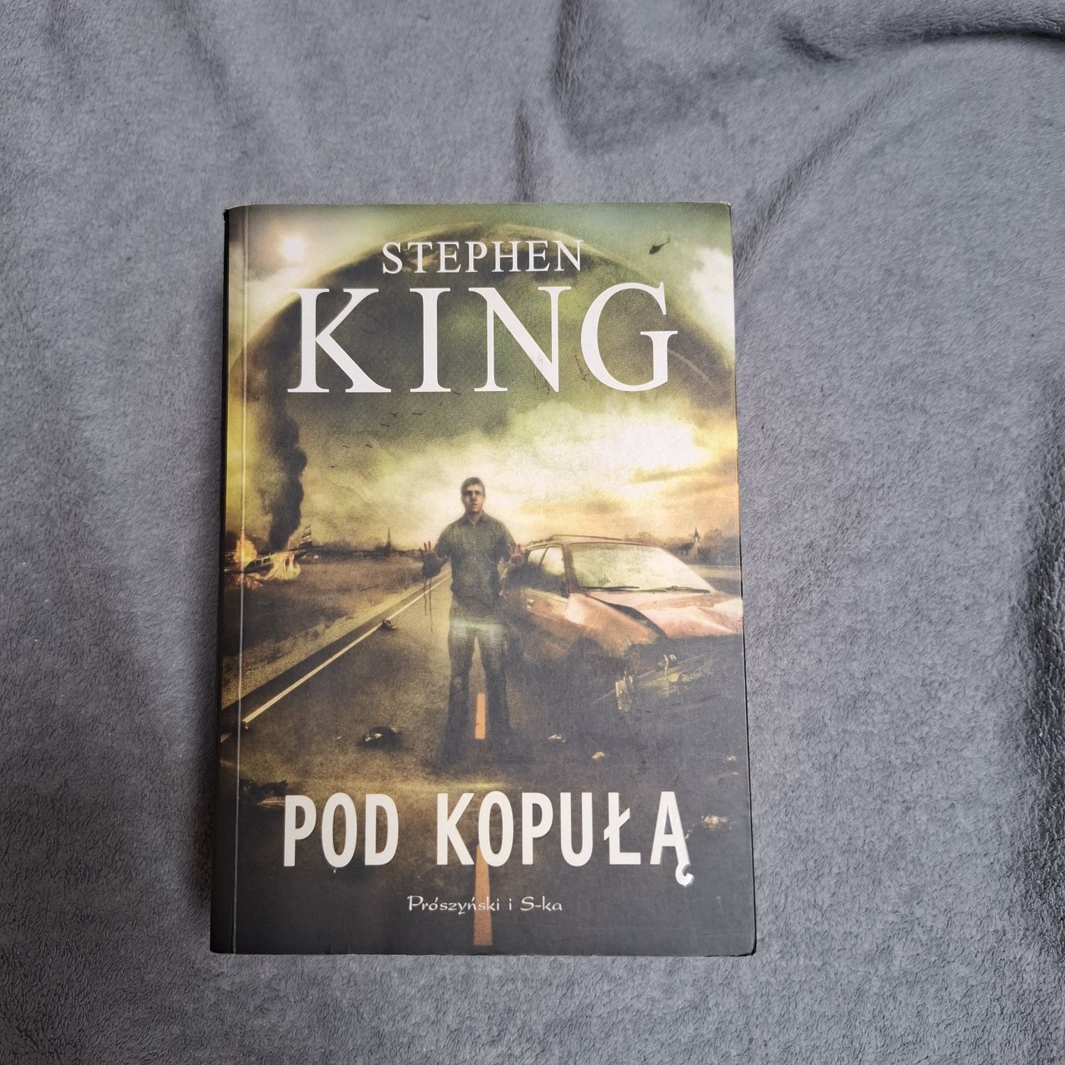 Książka Stephen King ,, Pod kopułą "