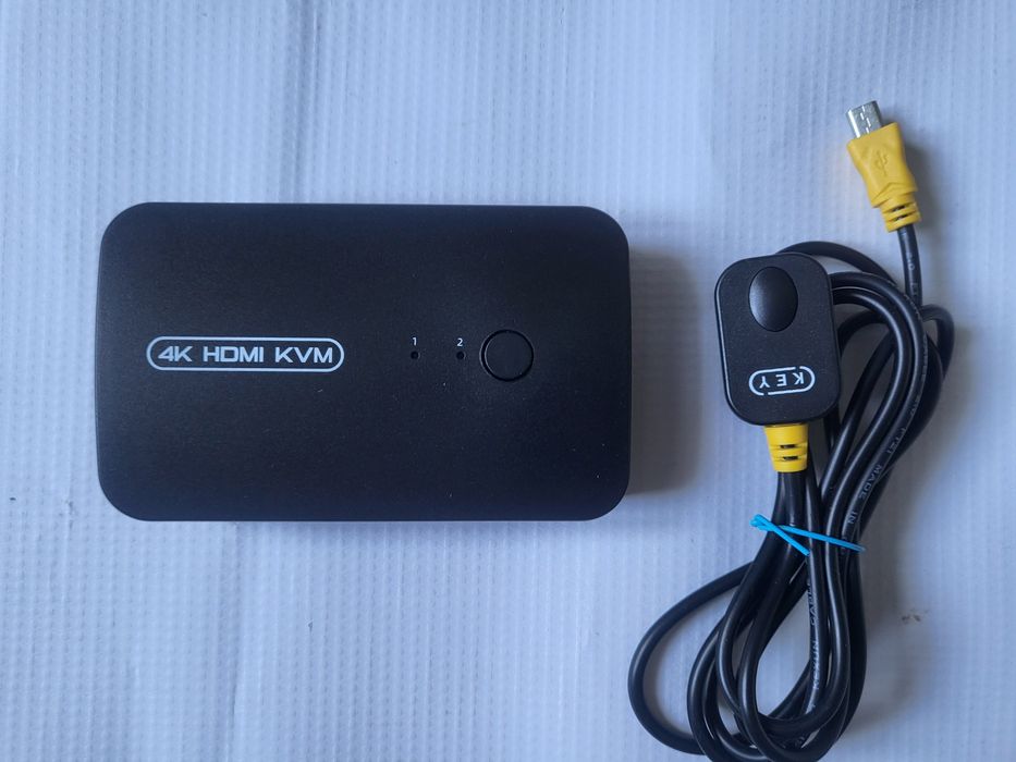 Przełącznik hdmi kvm usb i 4k 30 Hz