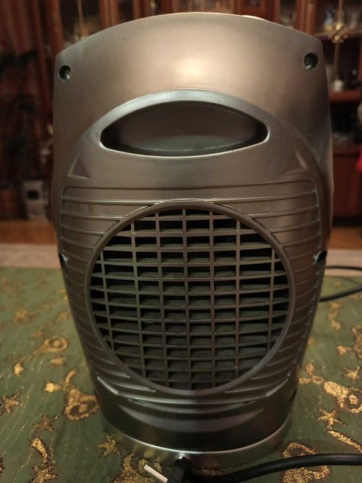 Тепловентилятор Delfa 1500Вт.потужності з обертанням,стан чудовий!