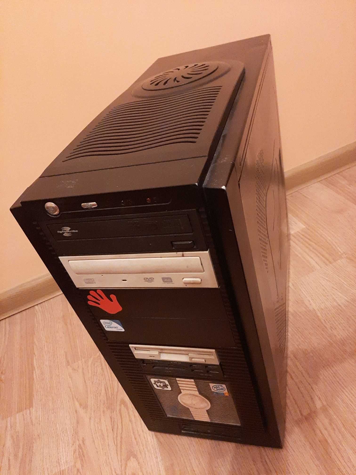 Komputer stacjonarny + obudowa + i3/Radeon HD 5570/8gb DDR3/ DVDRW