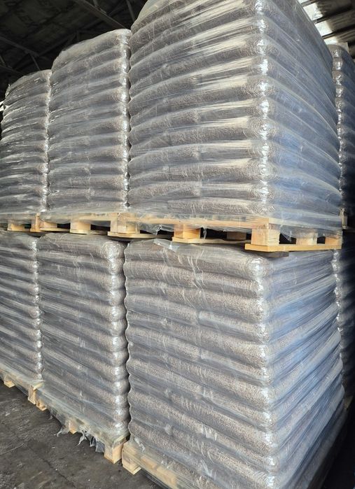 Skład Opału Pellet Dębowo -sosnowy certyfikat A1 super jakość