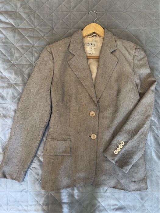 Женский пиджак в клетку