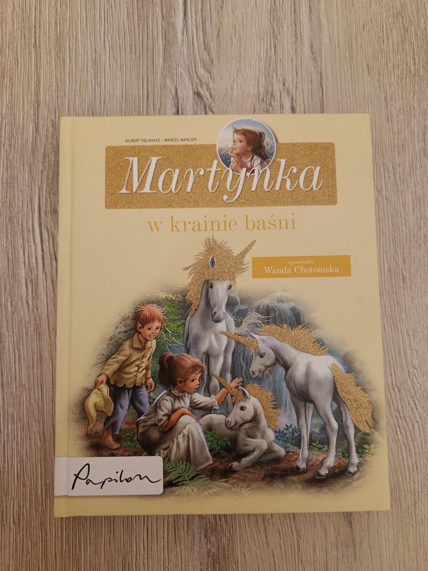 Martynka w krainie baśni- bogato ilustrowana książka dla dzieci