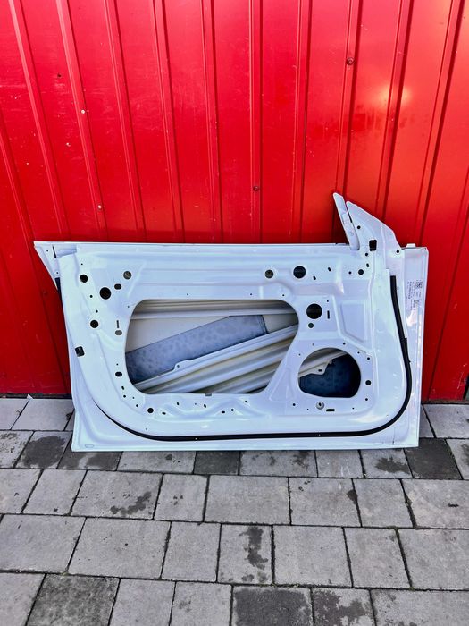 Дверка двері для Tesla Model 3 Тесла 3 2017-2024