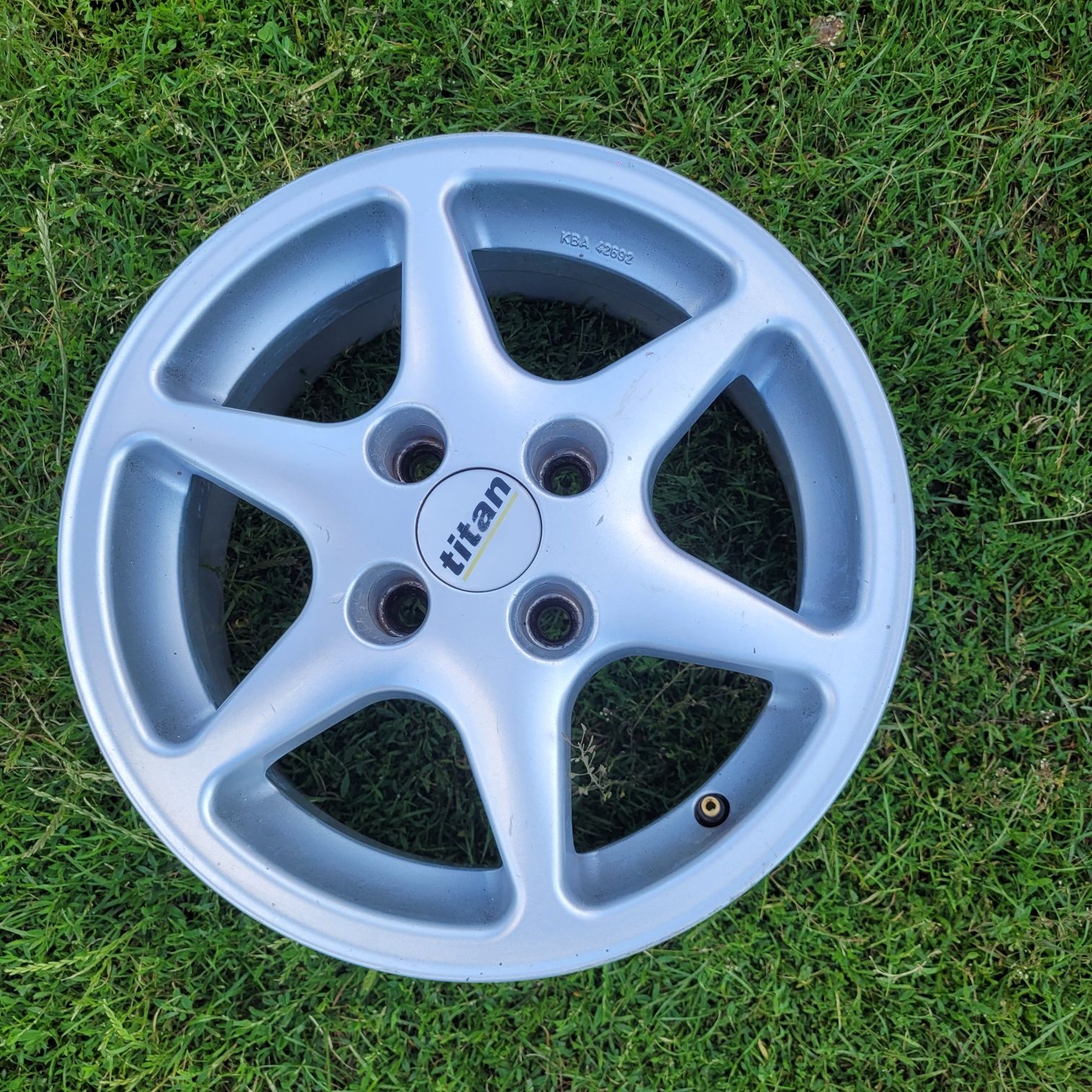Felga aluminiowa titan 4x100 14'