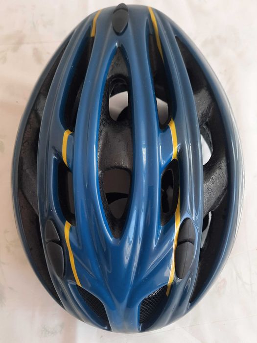 Велосипедні шоломи відомих брендів Salomon, Mango