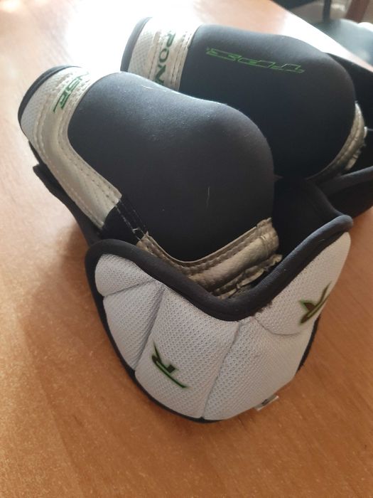 Хокейна форма в асортименті