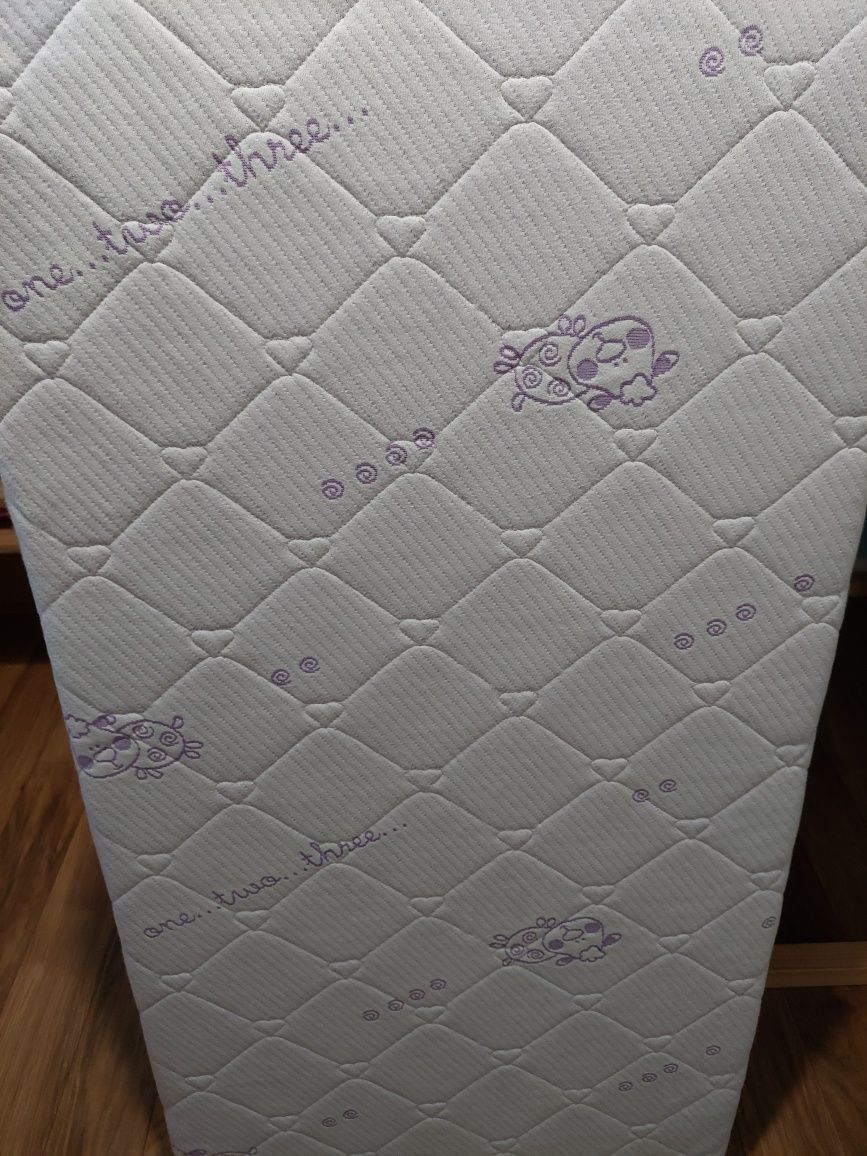 Materac do łóżeczka 60×120 + gratisy