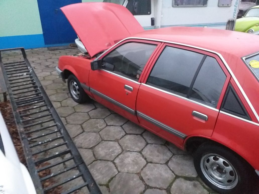 Opel Rekord 1985 23D kompletna dokumentacja zarejestrowany 5300zł