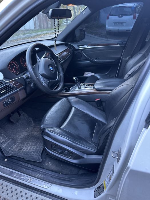 БМВ Х5 Е70 35Д 2012 М57