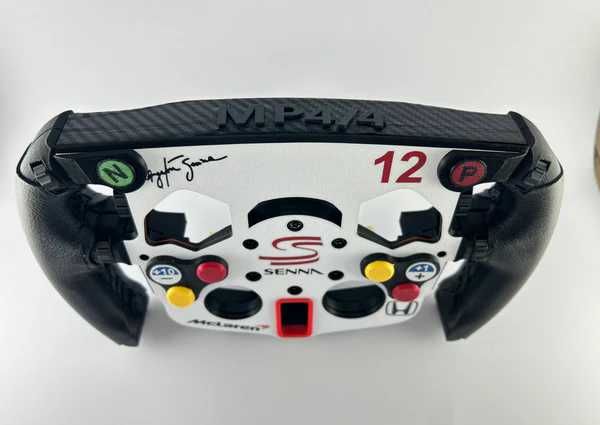 MOD Exclusivo Ayrton Senna MP4/4 McLaren Logitech G29