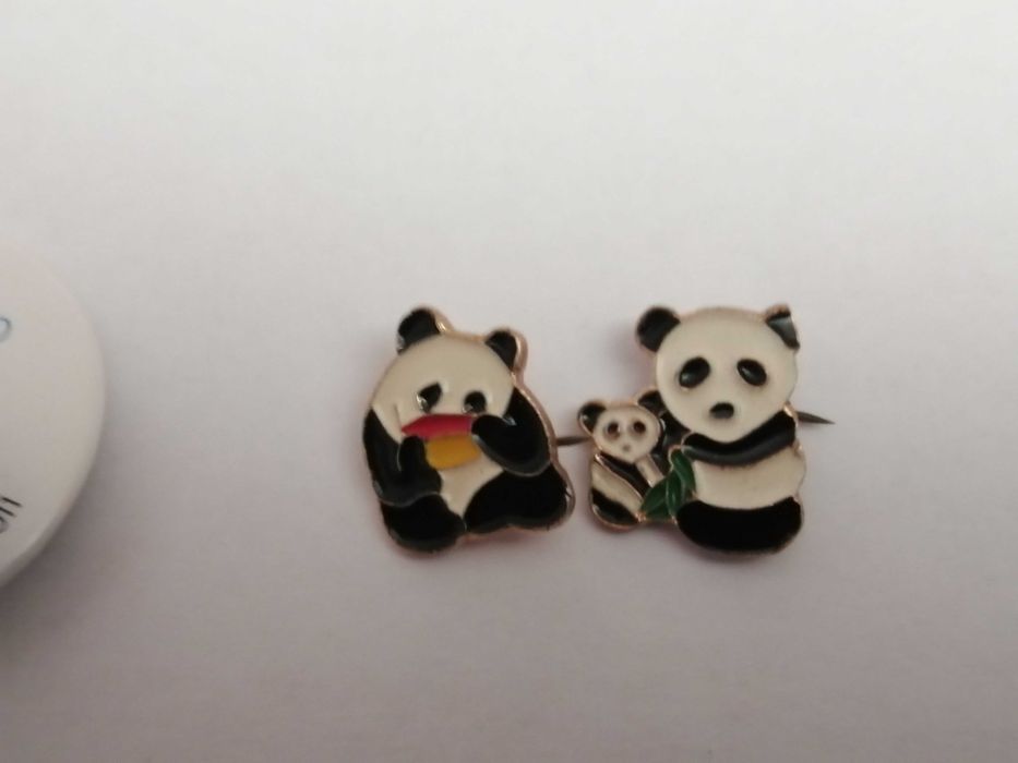 Crachats/pins esmaltados com alfinete de dama atrás