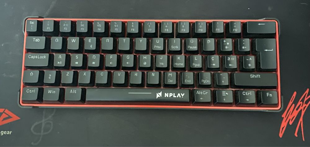 Teclado Nplay conquer 3.0 como novo