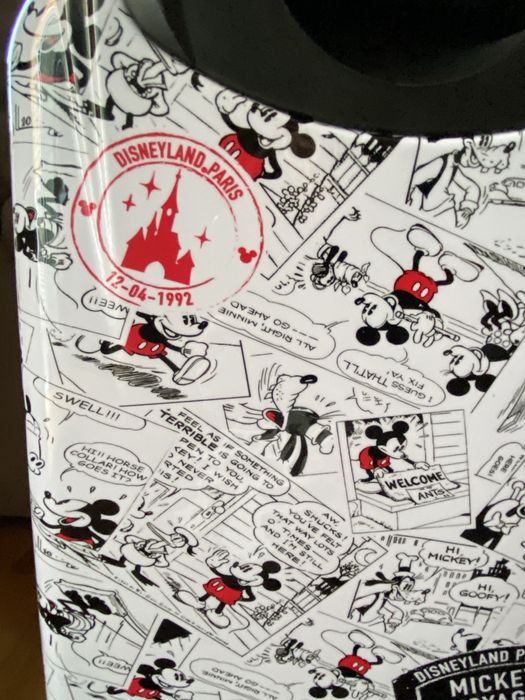 Mala de cabine rígida Mickey Mouse, Disneyland Paris
