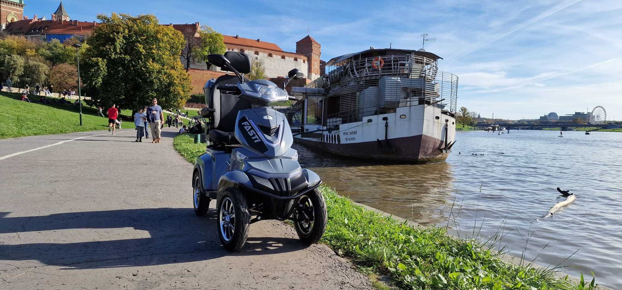 Fasti 4 Max: Elektryczny skuter czterokołowy z baterią do 100km