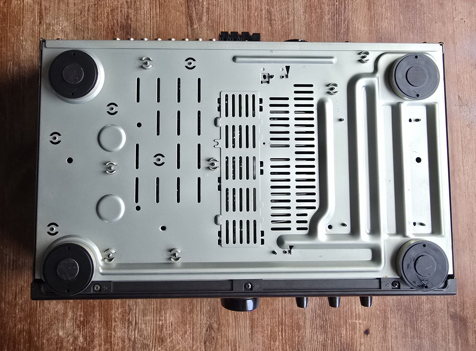 Wzmacniacz Technics  SU V 300