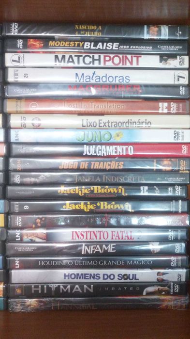 Conjunto +120 DVDs Filmes e outros
