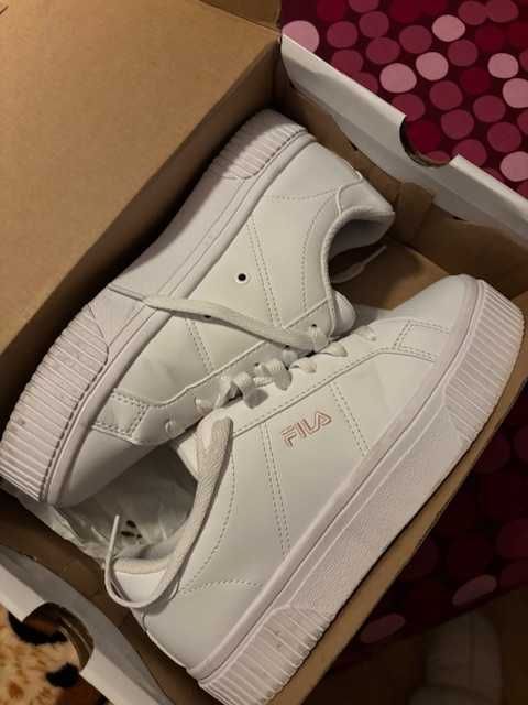 Tenis Fila 37 usado em bom estado