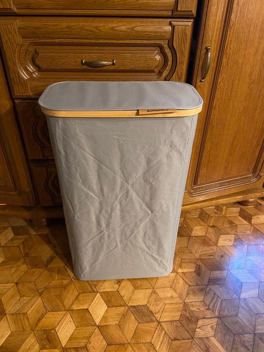 Kosz wolnostojący na pranie Songmics 65l szary