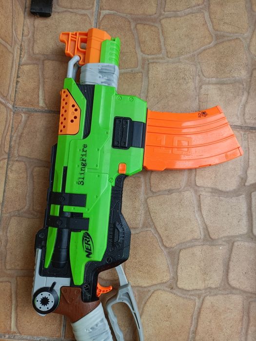 Kolekcja pistoletów Nerf, karabiny zabawkowe + dużo strzałek