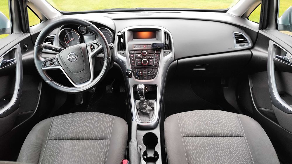 Opel Astra j Lift 1.7 CDTi 120KM 2013r 193tys km