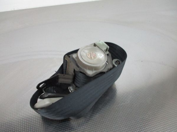Cinto frente direito MAZDA 2 (DY)