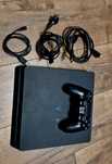 Konsola PS4 1T,  plus 8 gier, plus gratis
