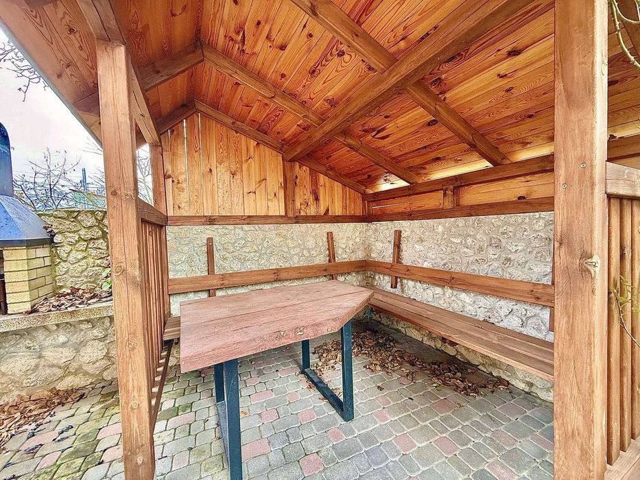 Шикарний котедж з каміном 3/х кім в Кутківцях