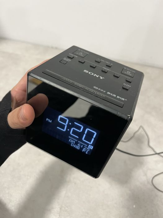 Радіоприймач Sony XDR-C1DBP