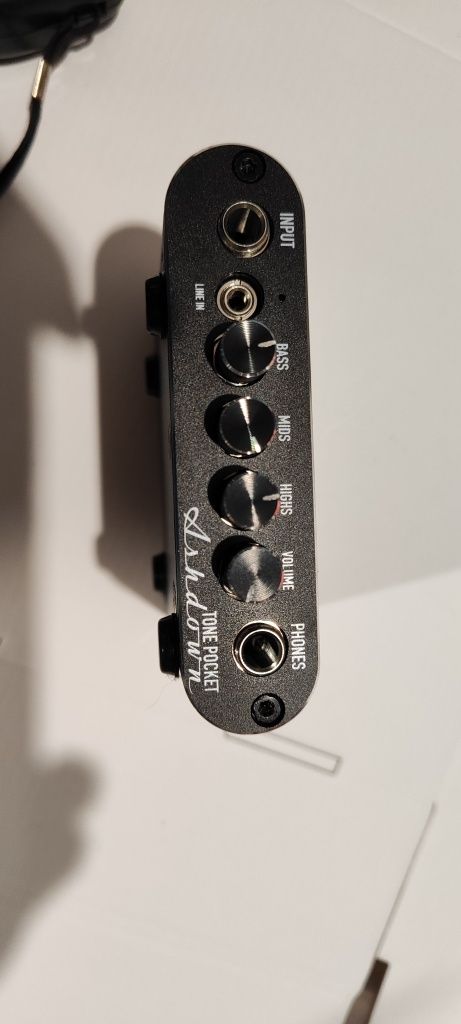 Ashdown Tone Pocket V1 wzmacniacz słuchawkowy do gitary b